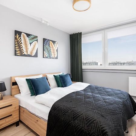 Stylish Apartment Near Wroclavia For 4 Guests By Noclegi Renters Wrocław Buitenkant foto