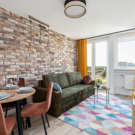 Stylish Apartment Near Wroclavia For 4 Guests By Noclegi Renters Wrocław Buitenkant foto