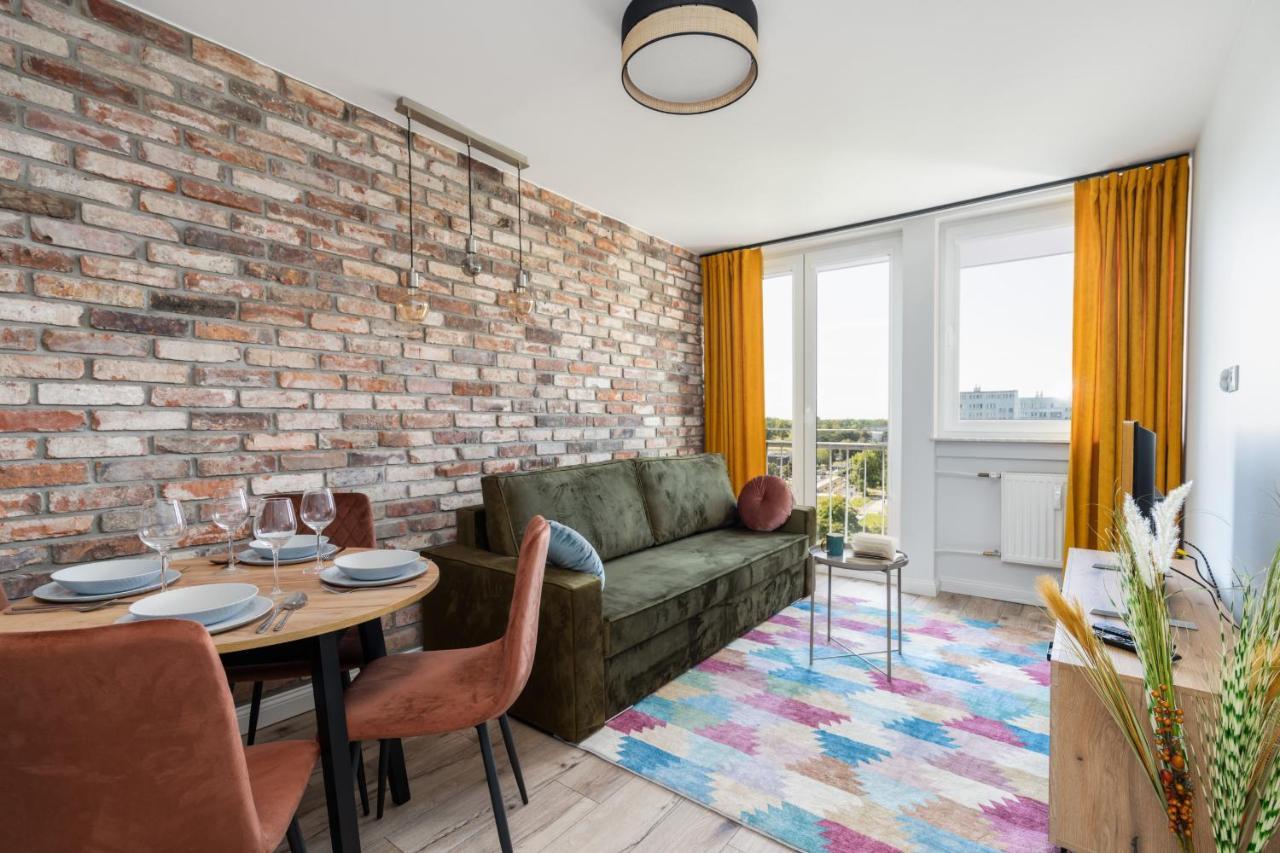 Stylish Apartment Near Wroclavia For 4 Guests By Noclegi Renters Wrocław Buitenkant foto
